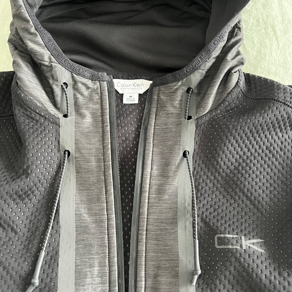 Calvin Klein Running Jacket - Picture 3 of 6